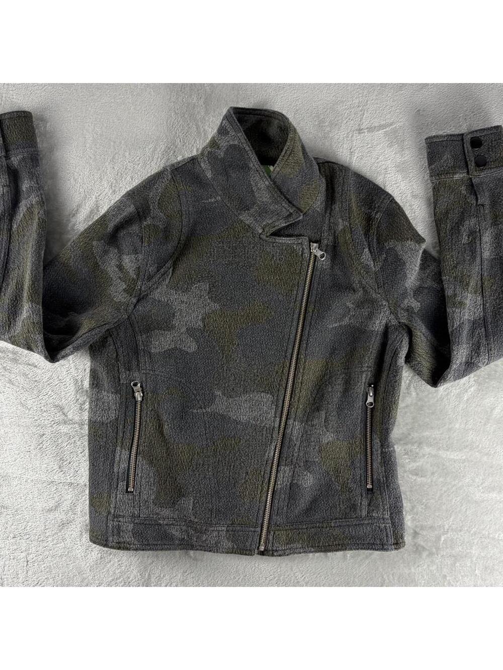 Anthropologie Women’s Size M Camo Moto Jacket fleece. Zip up, soft